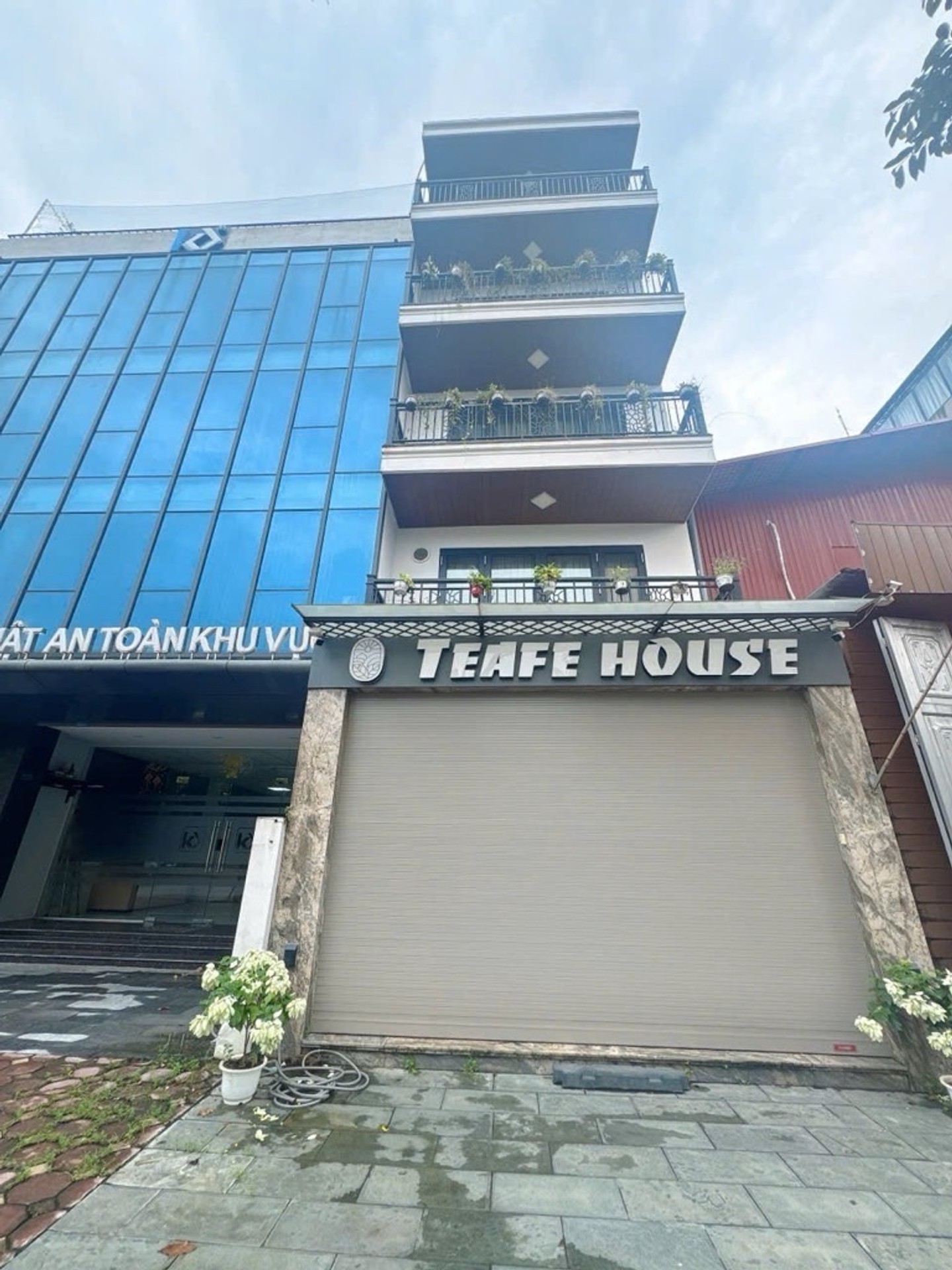 Phúc Lợi 30 tỷ 100m mặt tiền 5m,thang máy, vỉa hè kinh doanh sầm uất 16019481