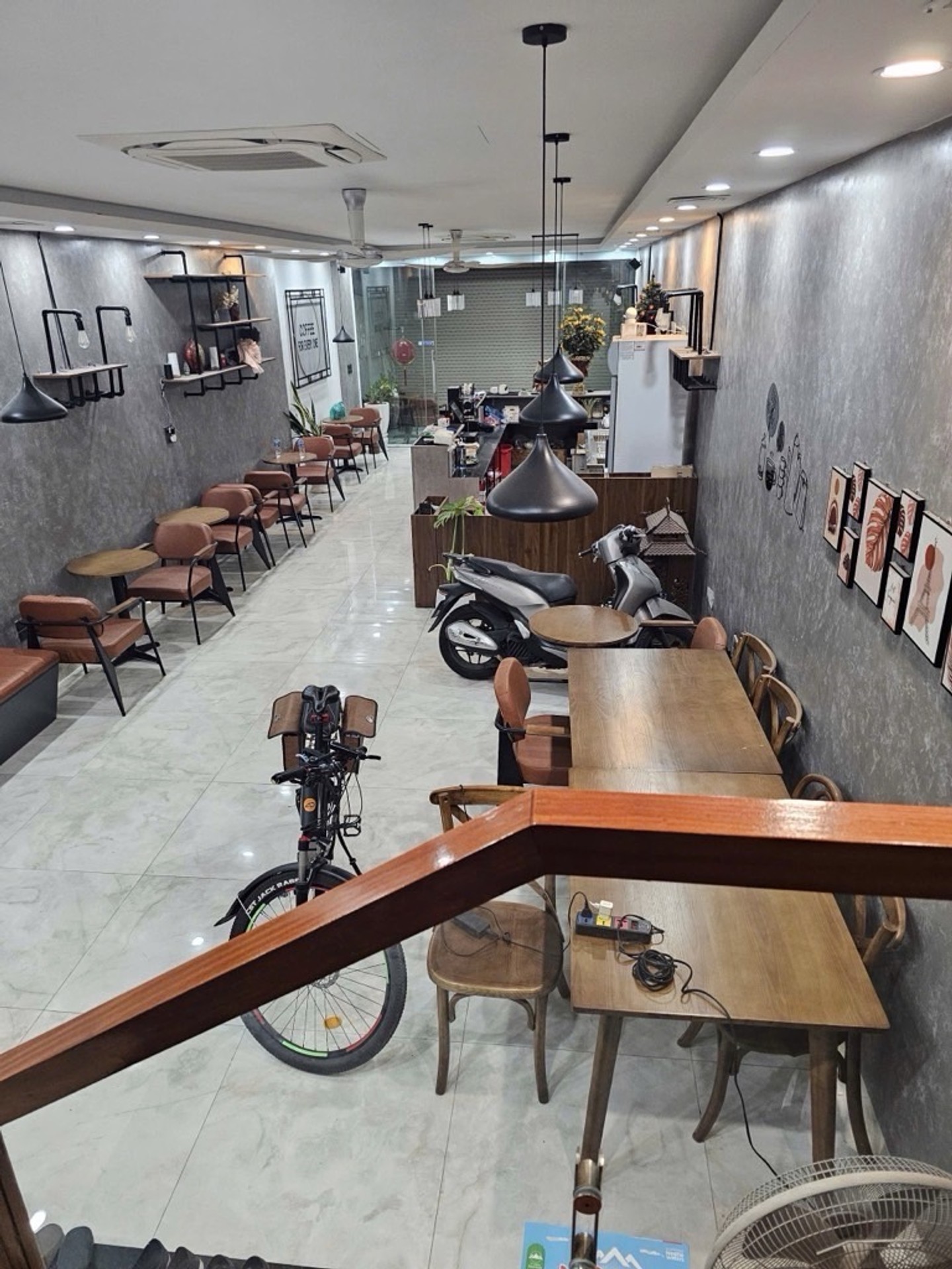 Phúc Lợi 30 tỷ 100m mặt tiền 5m,thang máy, vỉa hè kinh doanh sầm uất 16019486