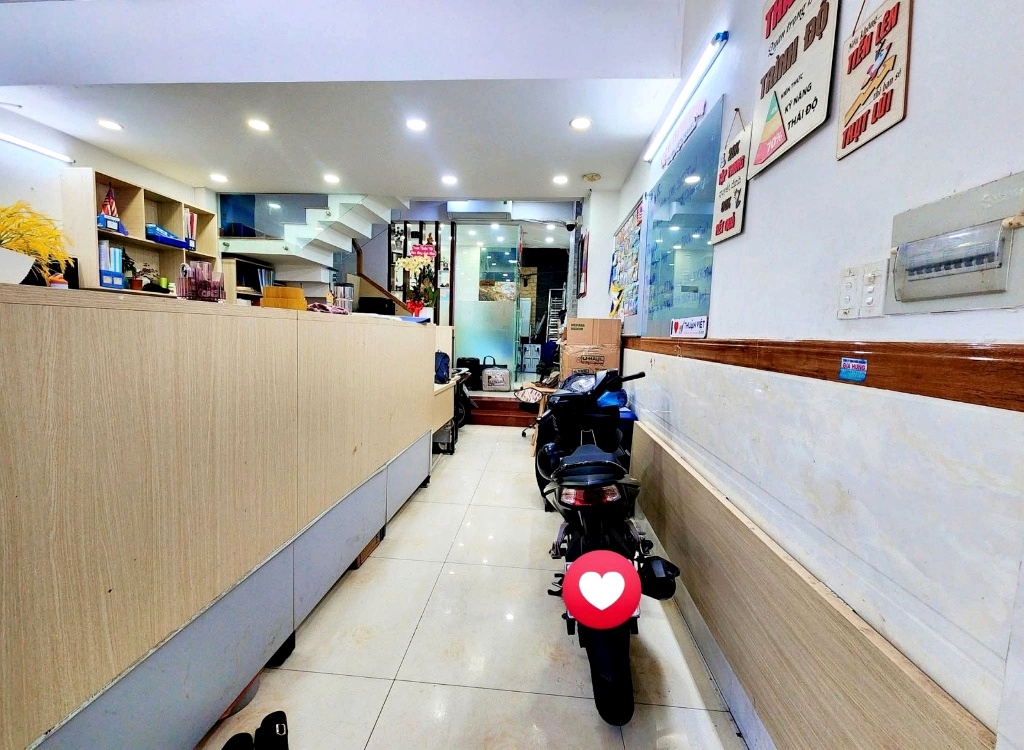 Gần EMART - 58M² - 5 Tầng - Hẻm xe Hơi - Quang Trung 16019497