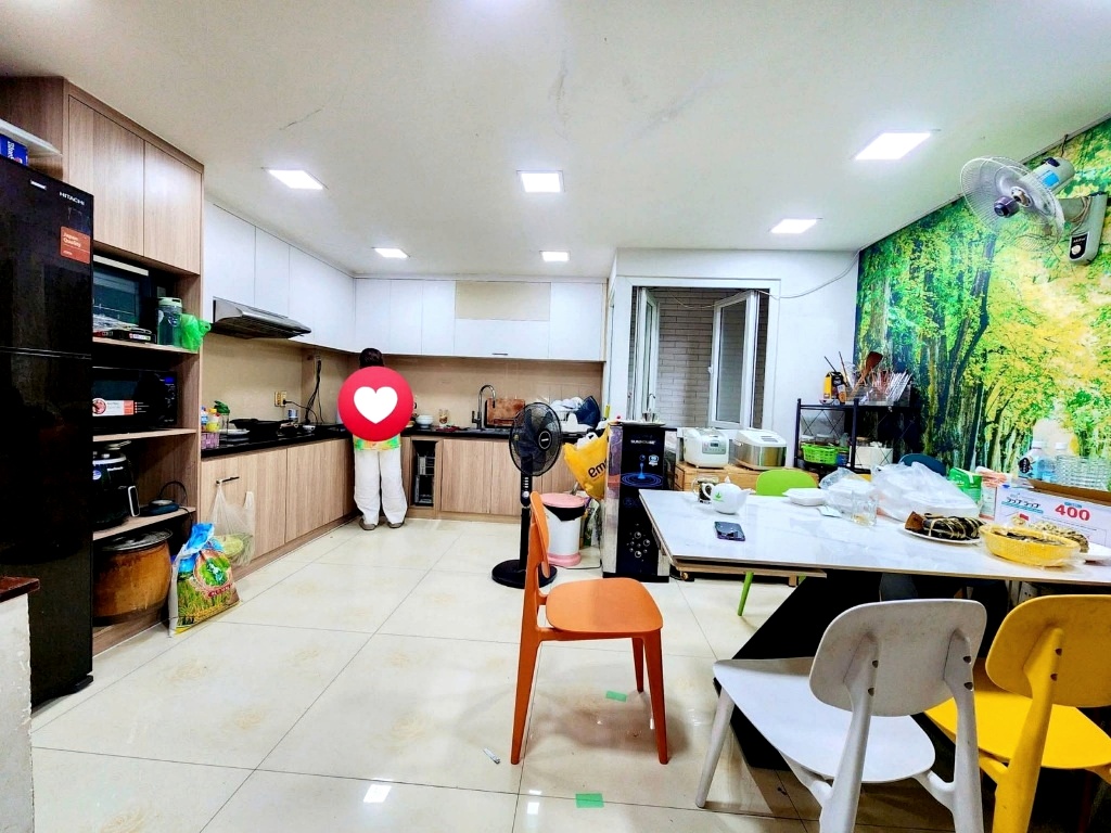 Gần EMART - 58M² - 5 Tầng - Hẻm xe Hơi - Quang Trung 16019497