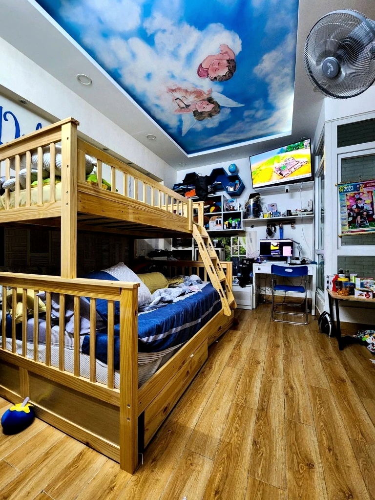Gần EMART - 58M² - 5 Tầng - Hẻm xe Hơi - Quang Trung 16019497
