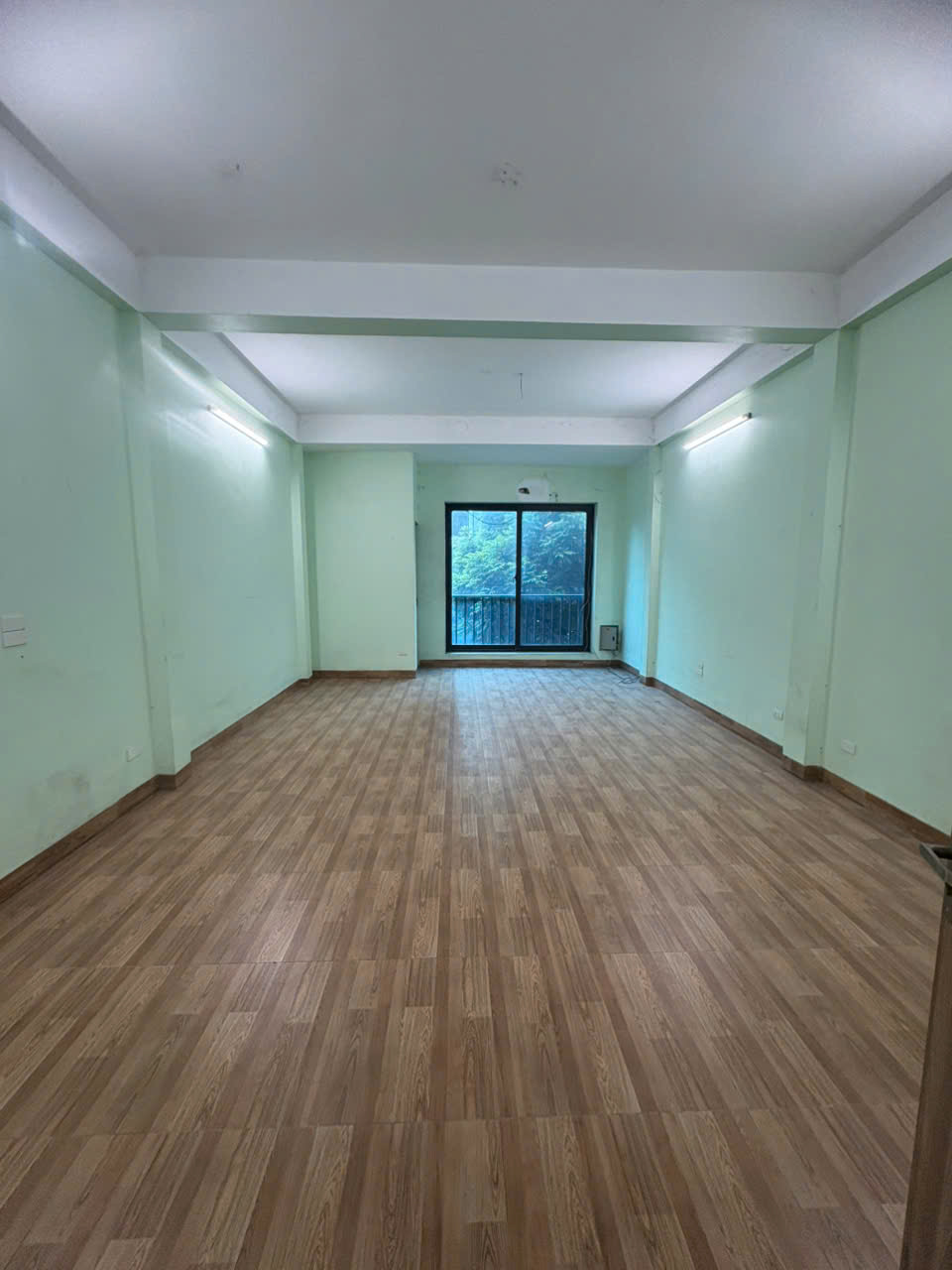 Chính chủ cho thuê nhà mặt phố 60m2 x 6 tầng gần cổng siêu thị Aeon Mall Hà Đông 16019506