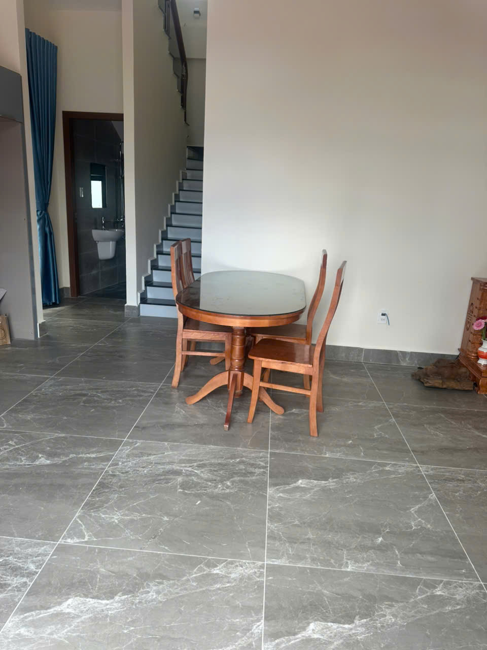 Cho thuê nhà nguyên căn mới xây 5 phòng ngủ mặt tiền giá 25 triệu đường An Sơn Đà Lạt Lâm Đồng 16019531