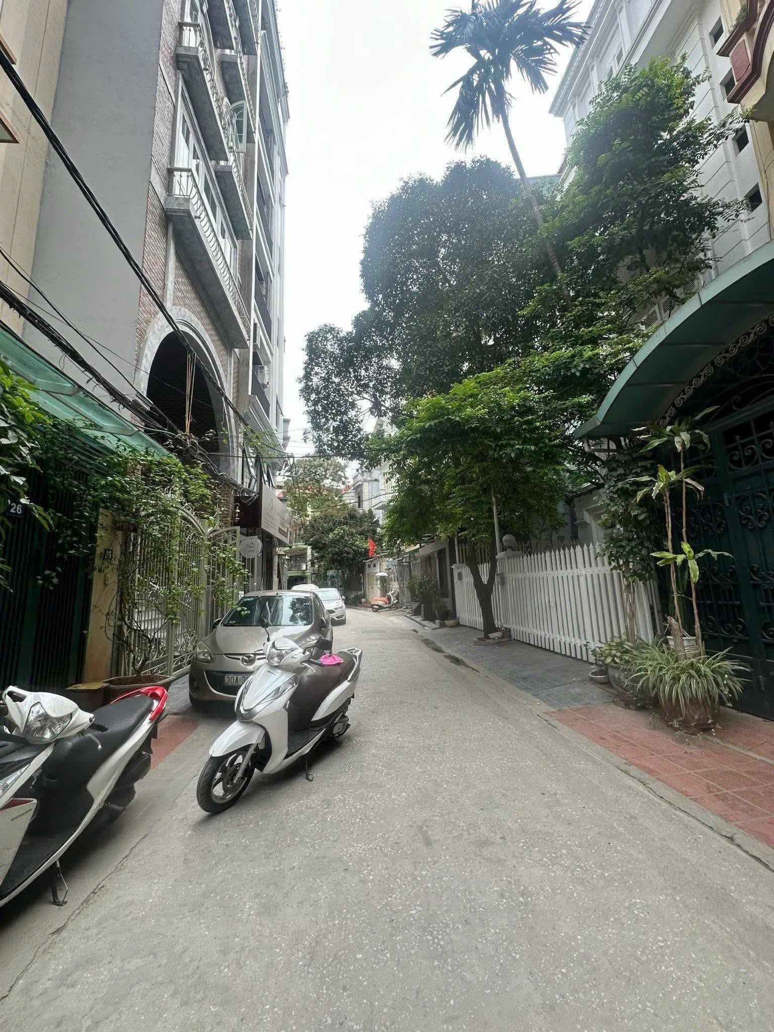 BÁN TÒA CHDV ĐỘI CẤN – BA ĐÌNH – 84M² – 9 TẦNG THANG MÁY – 18 CĂN HỘ – DT 160TR/THÁNG – 39,6 TỶ 16019630