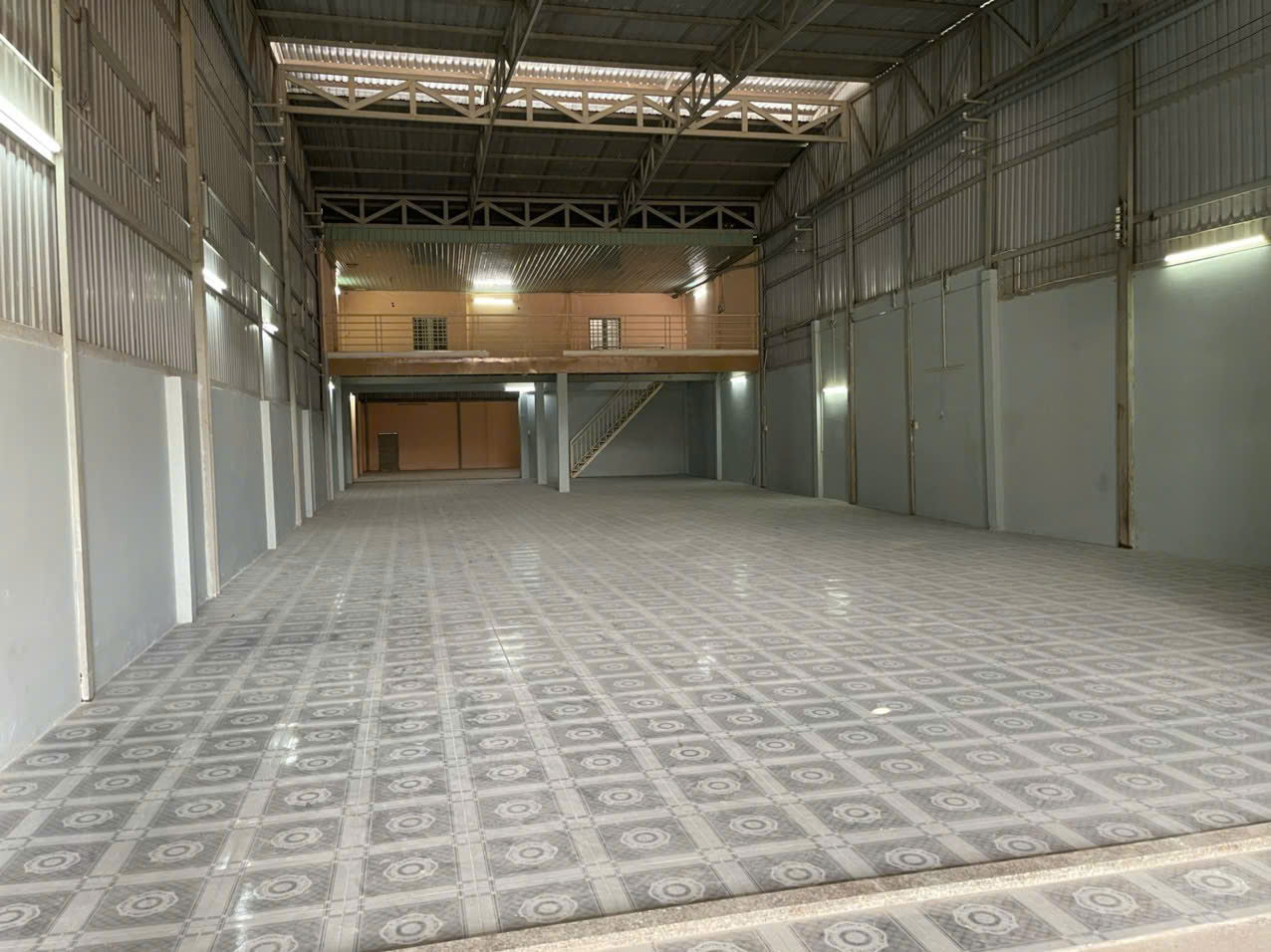 Bán nhà mặt tiền Đặng Thúc Vịnh, Hóc Môn, diện tích khủng 535m2, sổ hồng riêng, giá 18.3 tỷ 16019707