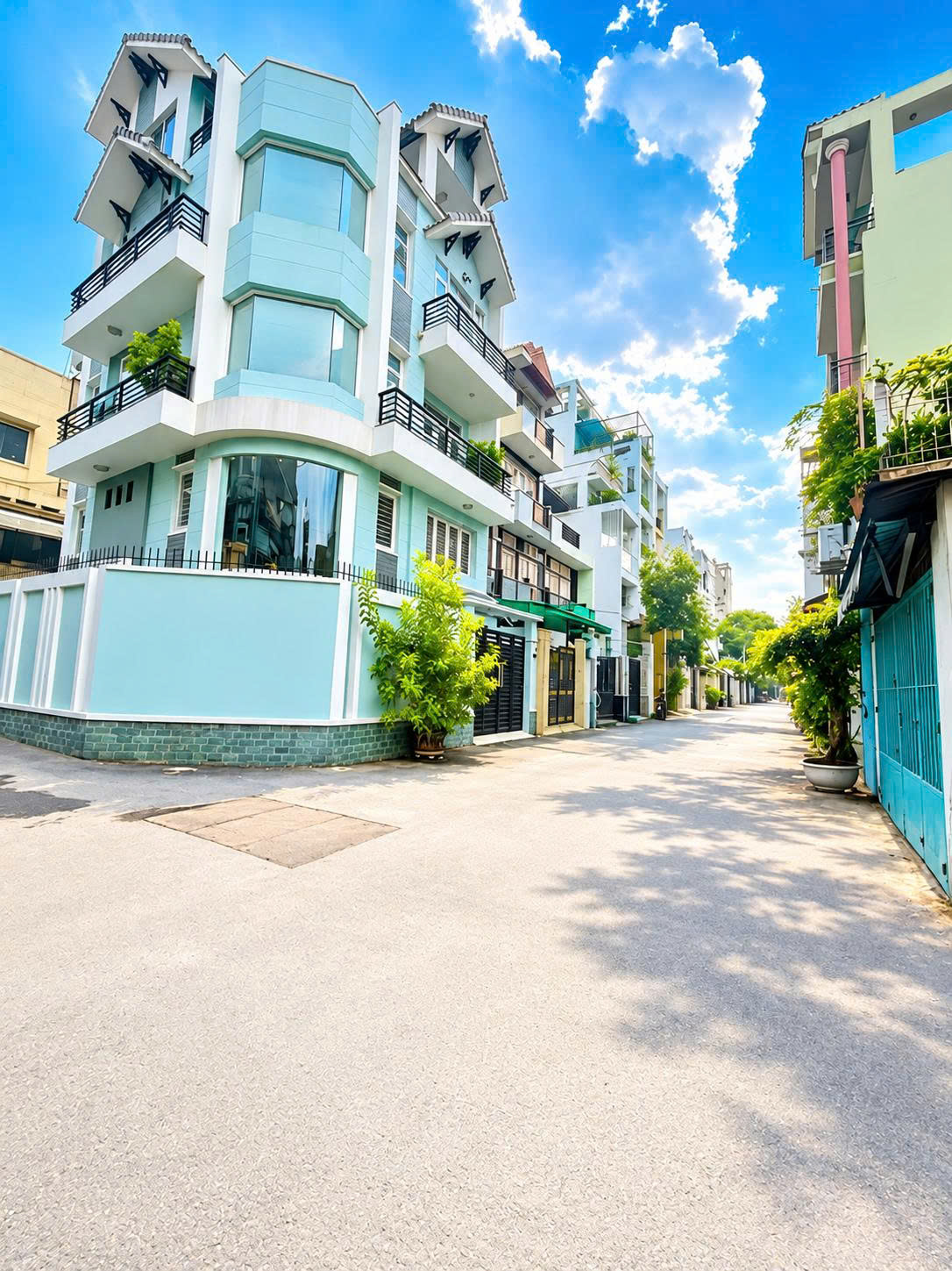 Bán nhà HXH 5m Lê Quang Định - gần Nơ Trang Long, 4,3x30m, 4 Tầng, 7PN, chỉ 14,9 Tỷ. 16019730