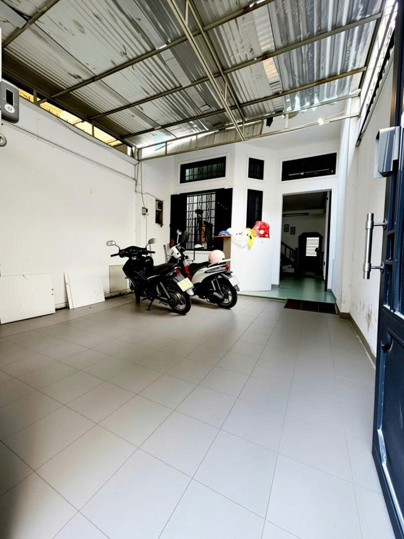 Bán nhà HXH 5m Lê Quang Định - gần Nơ Trang Long, 4,3x30m, 4 Tầng, 7PN, chỉ 14,9 Tỷ. 16019730