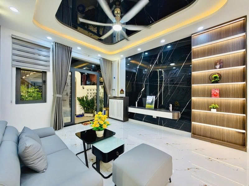 Bán nhà Lô góc - Hẻm 5m Nguyễn Kiệm - đối diện BV 175, 4x16m, 2 Tầng - 3PN, hạ 5,65 Tỷ 16019732