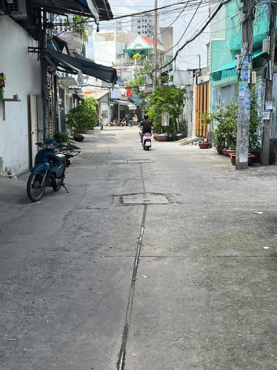 CHÍNH CHỦ CẦN BÁN NHÀ HẺM XE HƠI- GIÁP QUẬN 6- ĐỐI DIỆN BẾN XE MIÊN TÂY
 16019775