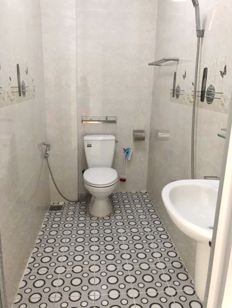 Nhà 4 tầng HXH 6m thông Tạ Quang Bửu - Âu Dương Lân P3Q8. Giá 7.4 tỷ 16019777