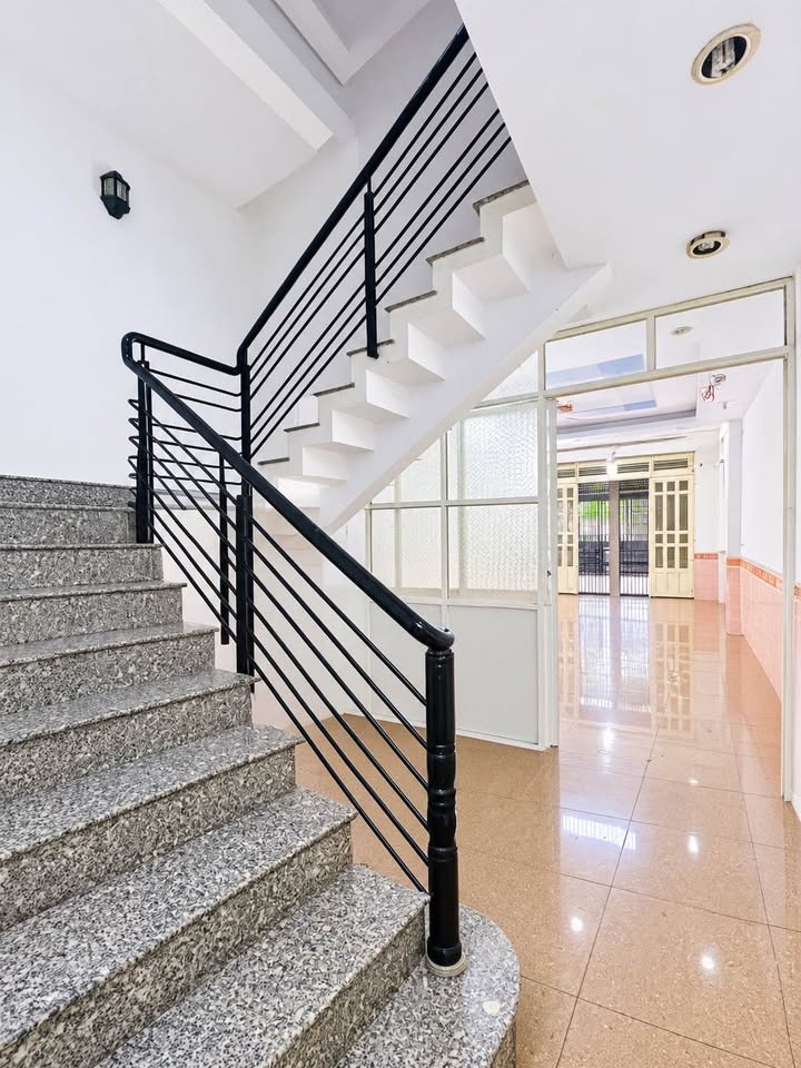 Mặt tiền kinh doanh khu bàn cờ họ lê – tân phú – 68m 4 tầng rộng thoáng – có sẵn dòng tiền nhỉnh 9 16019778