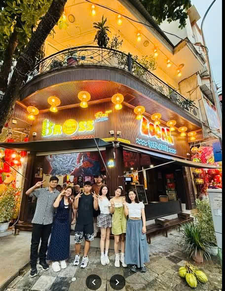 SANG NHƯỢNG MẶT BẰNG 2 MẶT TIỀN SIÊU HIẾM – 58A HÀNG MÃ, HOÀN KIẾM, HÀ NỘI Nội thất cơ bản đã setup 16019807