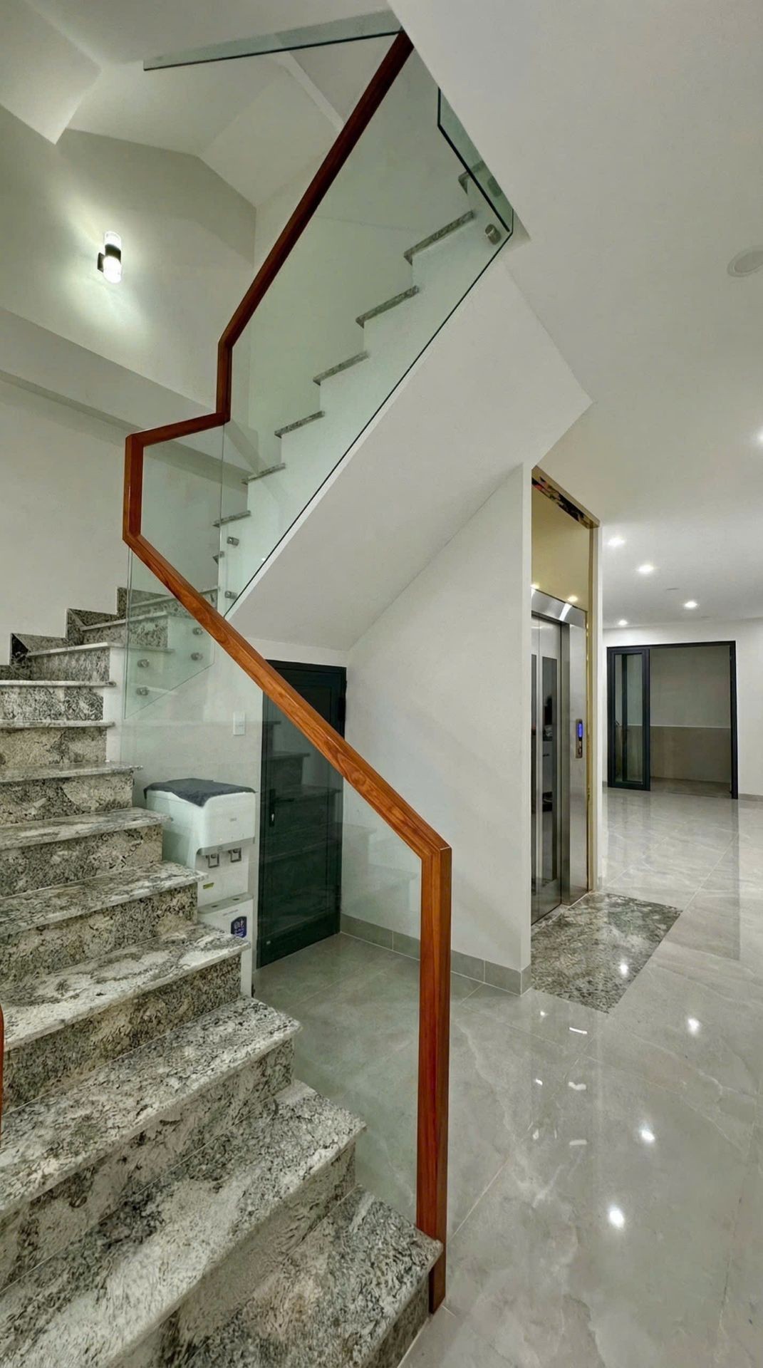 Mặt tiền Phạm Hùng giáp Quận 5 ngang 6m bề thế Tặng Nội Thất - 0931172218 16019831