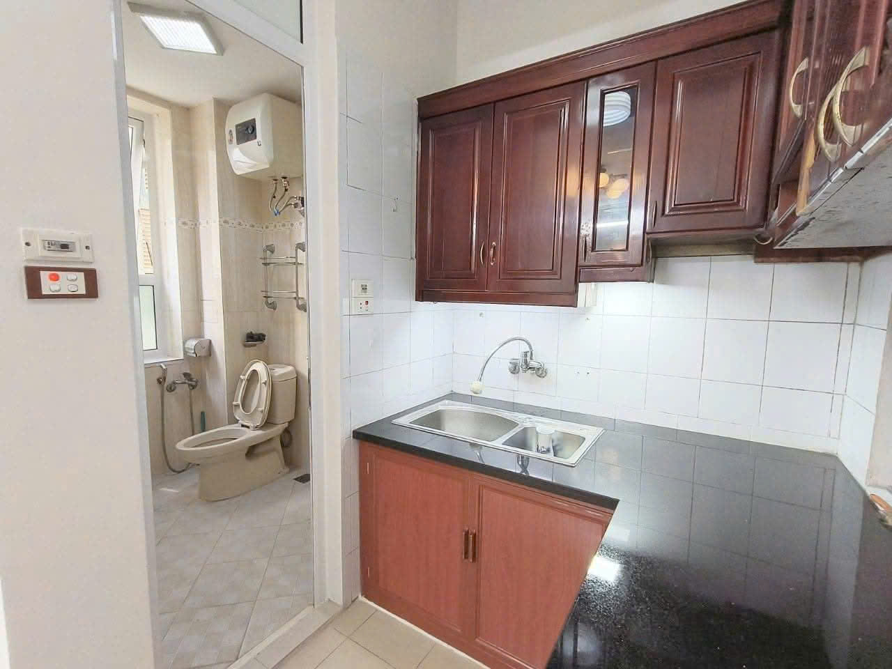 Cho thuê căn hộ 2 ngủ 1 khách nguyễn văn Cừ 60m full NT 7,7tr/ tháng 16019862