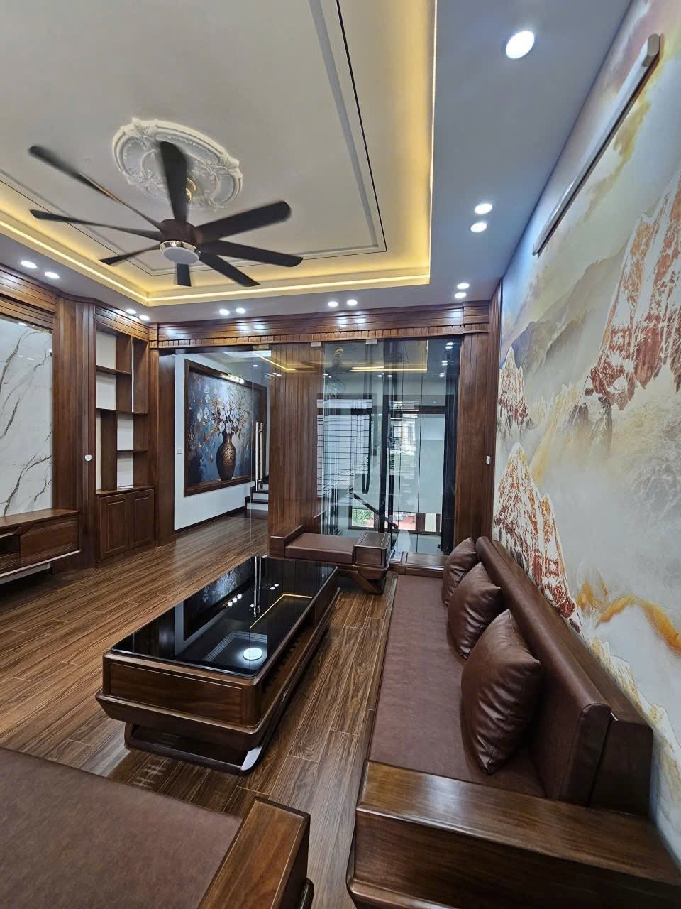 Bán nhà 4 tầng mặt phố Đặng Văn Ngữ, ph Tân Bình, TP HD, 67.5m2, mt 4.5m, thang máy 16019863