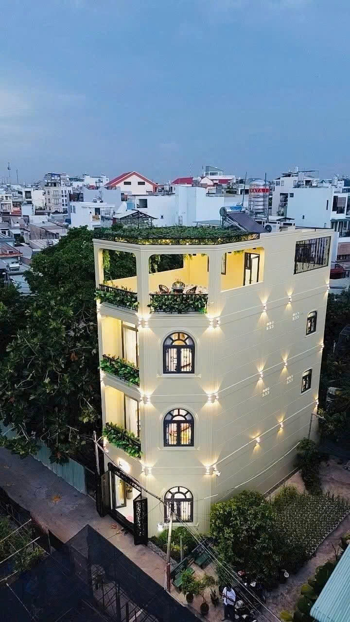 Bán nhà hẻm 6m - lô Góc 2MT hẻm Phan Huy Ích - Ngay Emart, 5x13m, 5 T - 4PN, 7,95 Tỷ. 16019947