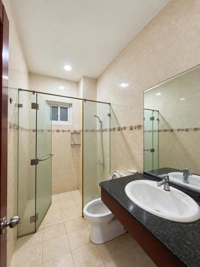 Bán nhà HXH 5m Thành Mỹ - giao Lý Thường Kiệt, Bắc Hải, 5,3x20m, 4 Tầng - 5PN, 11,8 Tỷ 16019973