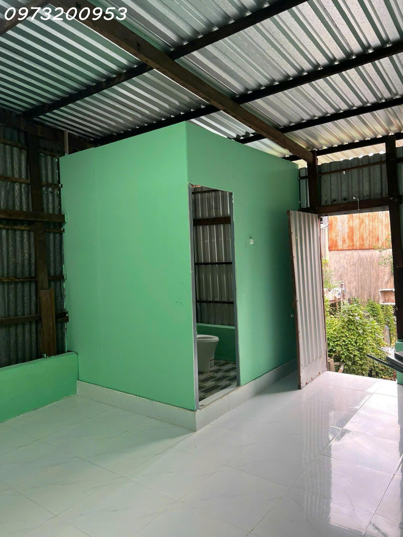 CHÍNH CHỦ BÁN NHÀ GẦN VÒNG XOAY NĂM CĂN 16020026
