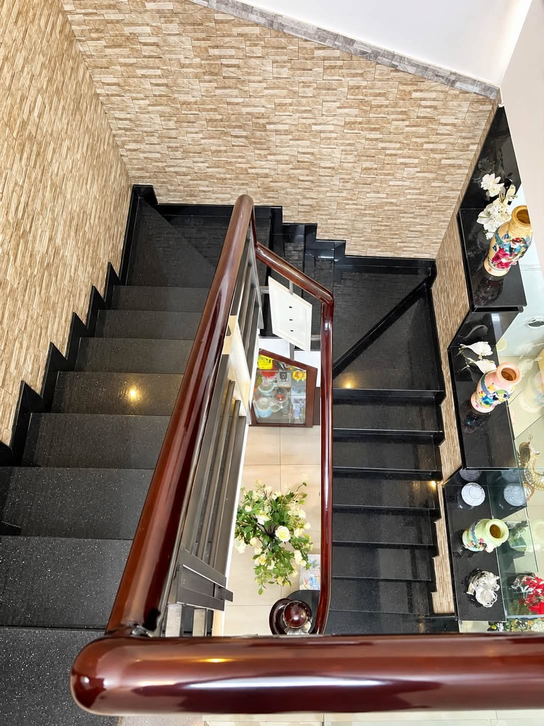 BÁN NHÀ GẦN ĐẦM SEN, HẺM XE HƠI, 74M NỞ HẬU, 2 TẦNG GIÁ 6.X 16020076