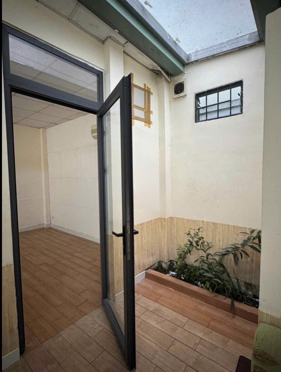 Cho thuê ngay chợ bà Chiểu - nhà C4 , 60m2 chỉ 11tr 16020086