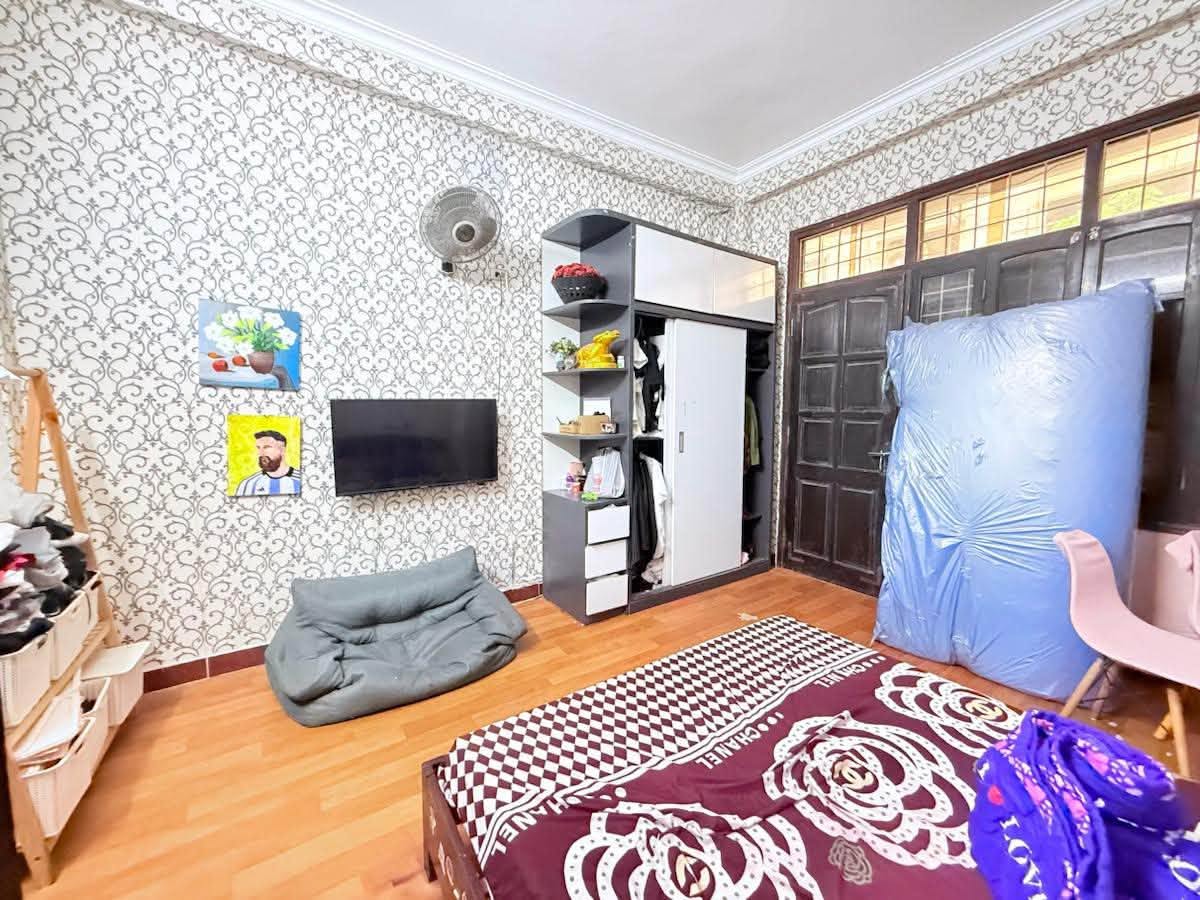 Bán nhà mặt phố Lò Đúc, 45m2, 3 tầng, mặt tiền 4.2m, 31 tỉ, kinh doanh mọi mặt hàng 16020131
