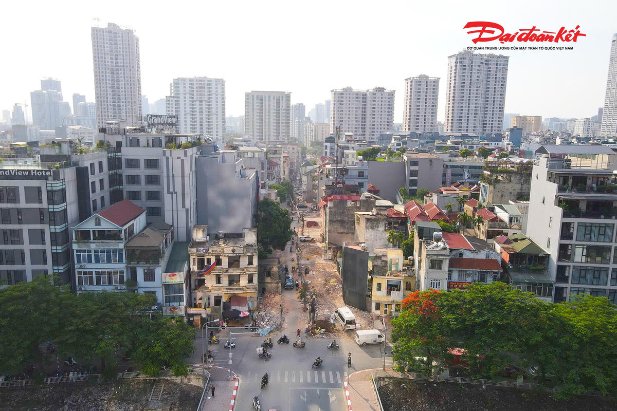 Bán nhà măt ngõ 381 nguyễn khang DT 46m2 xây 5 tầng, mt 5 giá 21,8 tỷ 16020150