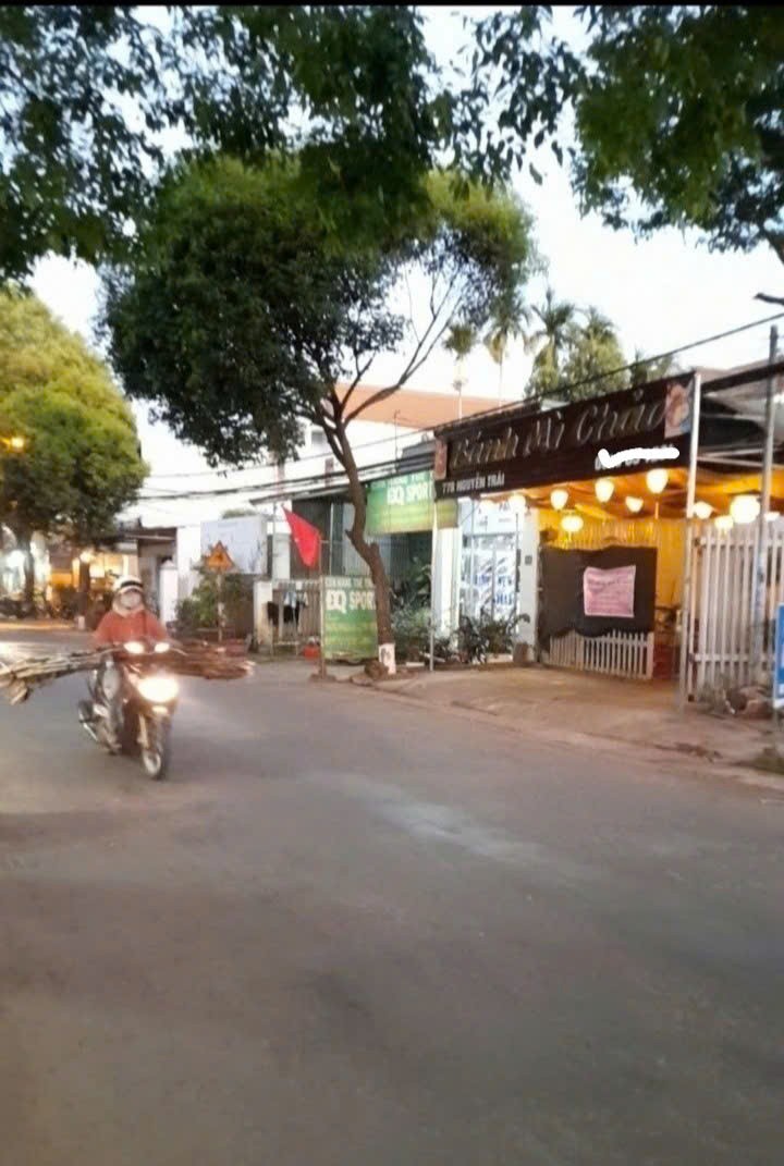 NHÀ ĐẸP GIÁ TỐT – CHÍNH CHỦ HẠ GIÁ BÁN NHÀ MẶT TIỀN 77B Đ. NGUYỄN TRÃI, phường An Bình, TX. Buôn 16020196