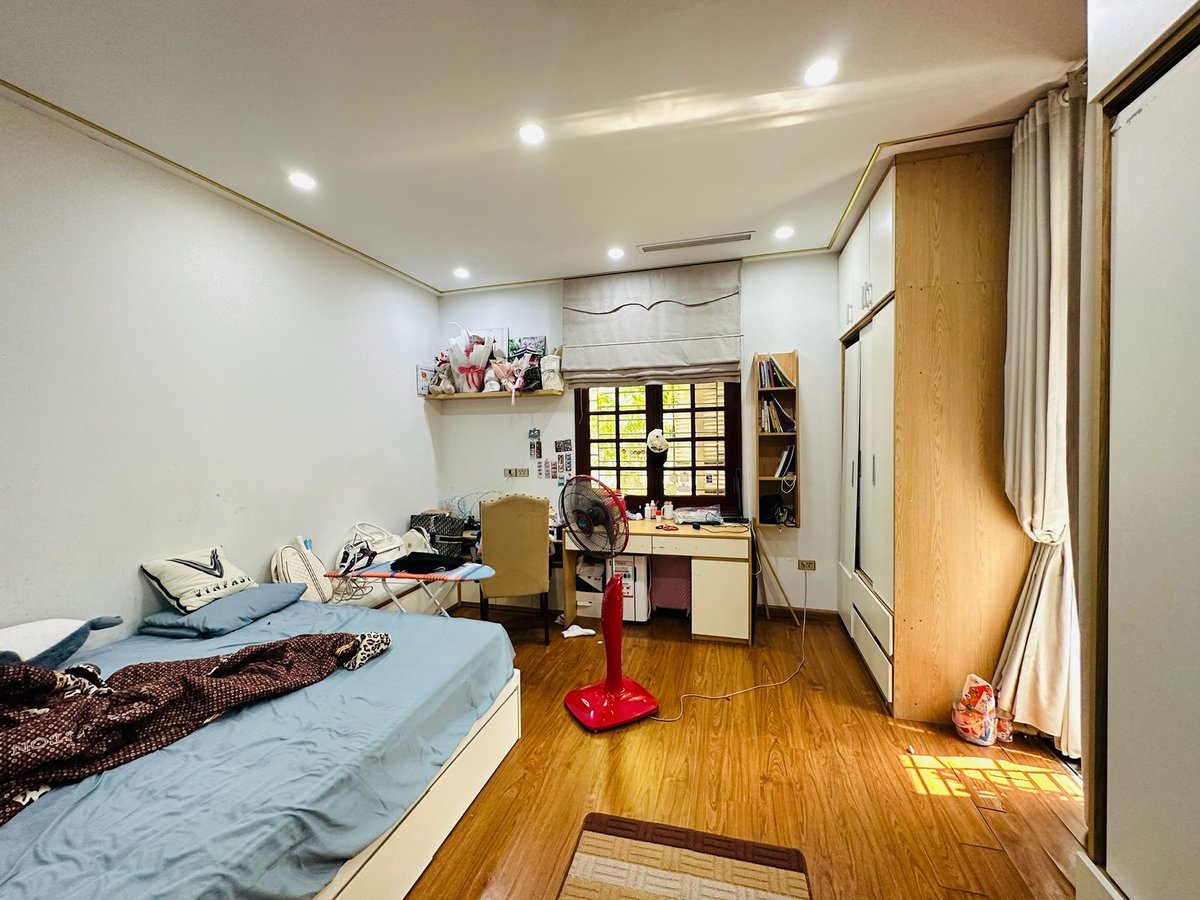 Bán Nhà BT Bắc Linh Đàm. Thang Máy. Lô Góc. Ô Tô. Vỉa Hè. DT 83m2. MT 6.6m. Giá 28.5 Tỷ. 16020263