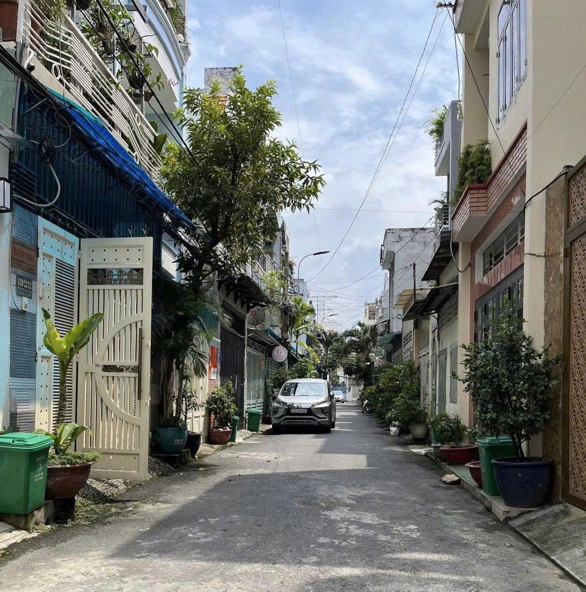Bán nhà 3 lầu HXH Nguyễn Văn Khối ngang 8m 120m2 gần CV Làng Hoa vài căn ra MT chỉ 15 tỷ 16020412
