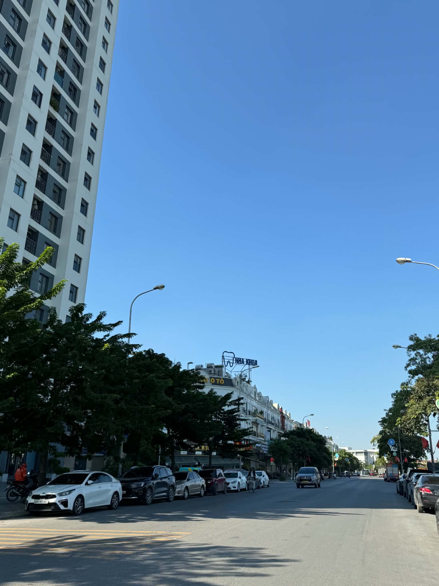 Cho thuê lô góc 5 tầng 105m2  mặt hồ và công viên phố Thuận An,Trâu Quỳ,Gia Lâm 16020427