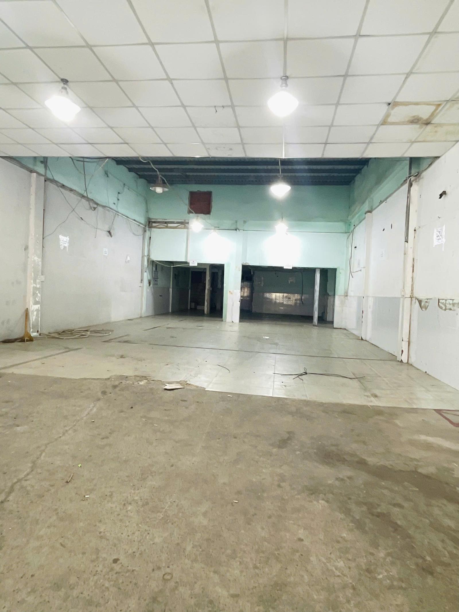 KHO + NHÀ TRỐNG SUỐT(7.5X40)  – MẶT TIỀN TÔ KÝ – VỊ TRÍ CỰC ĐẸP 16020450