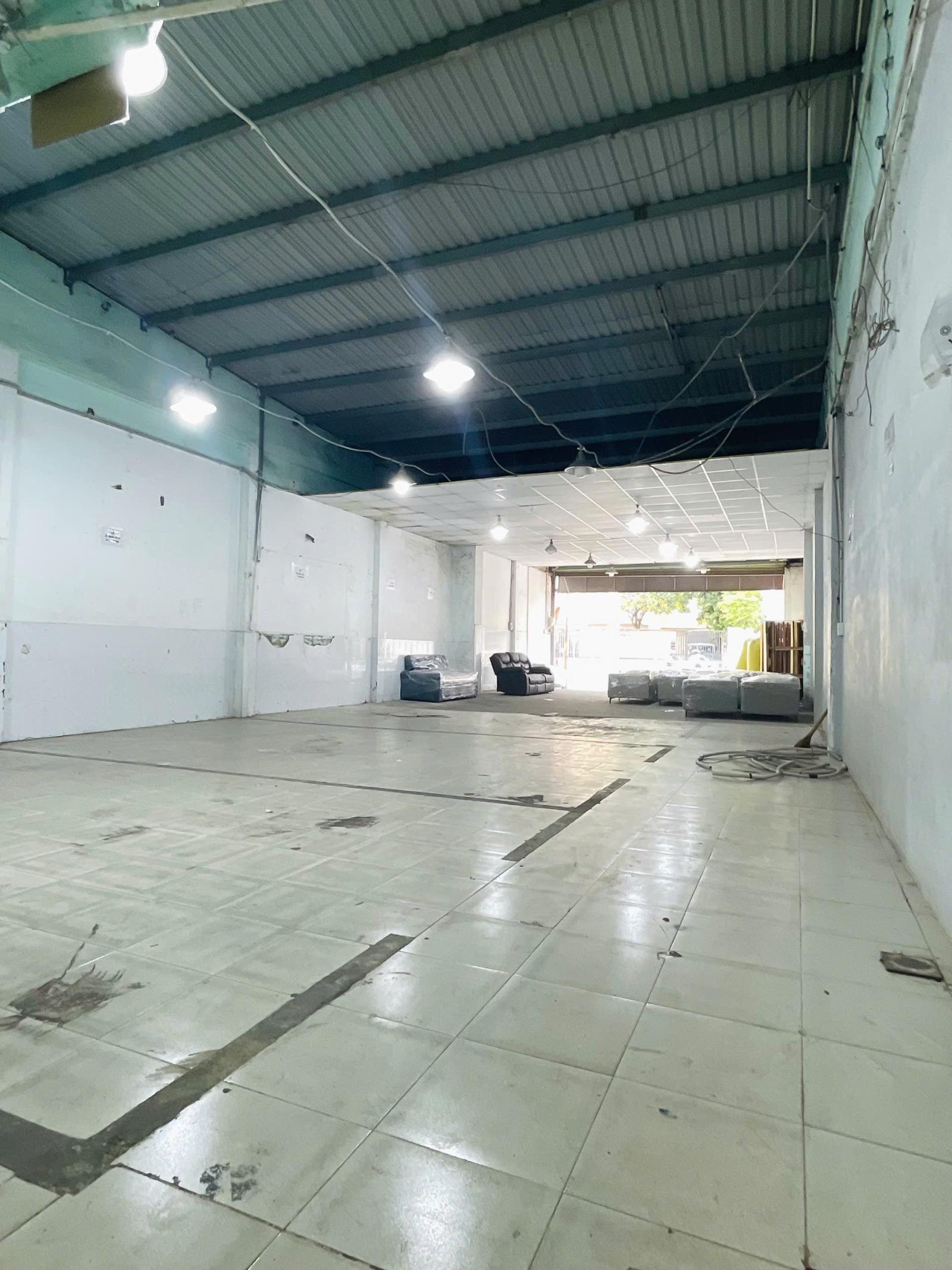 KHO + NHÀ TRỐNG SUỐT(7.5X40)  – MẶT TIỀN TÔ KÝ – VỊ TRÍ CỰC ĐẸP 16020450