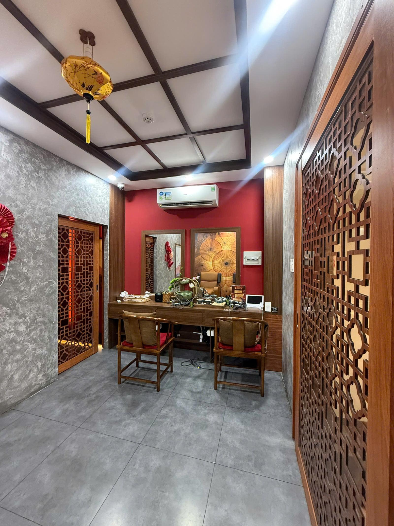 SANG NHƯỢNG CƠ SỞ SPA / MẶT BẰNG KINH DOANH SẦM UẤT – Q.7 Vị trí đắt giá: Trục đường Nguyễn Thị 16020492