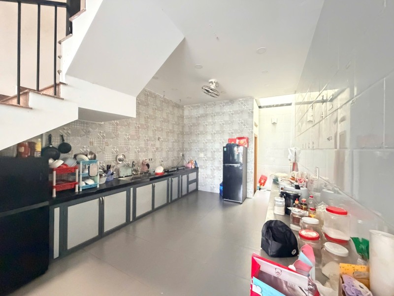Bán nhà 3 tầng, 76m2, đường 385, Tăng Nhơn Phú A, Q.9, Thủ Đức, TP HCM. Giá 6,18 tỷ, sổ hồng riêng. 16020547