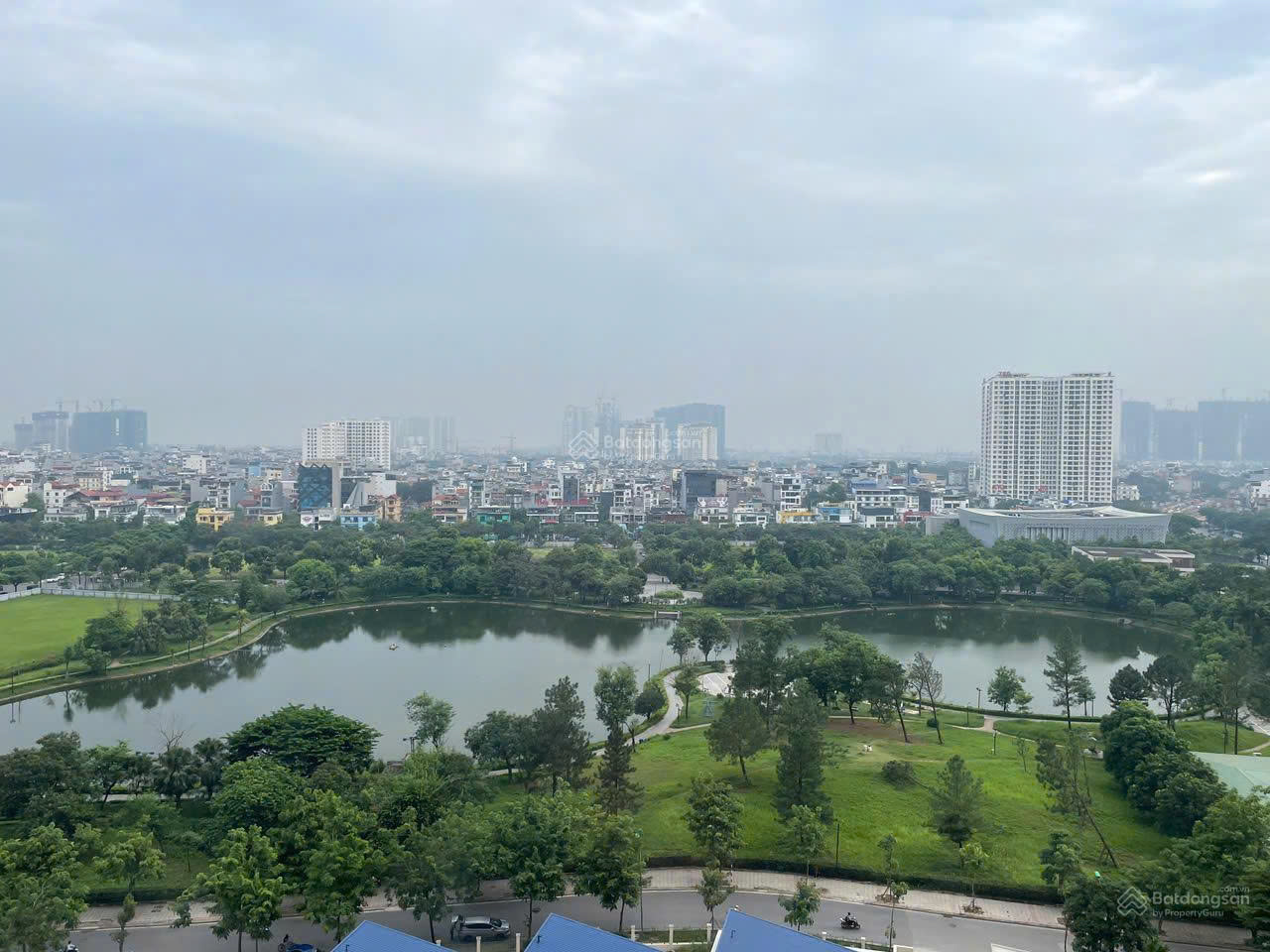 Căn chung cư cao cấp, vị trí trung tâm, ban công view hồ nước, khu dân cư văn minh 16020552