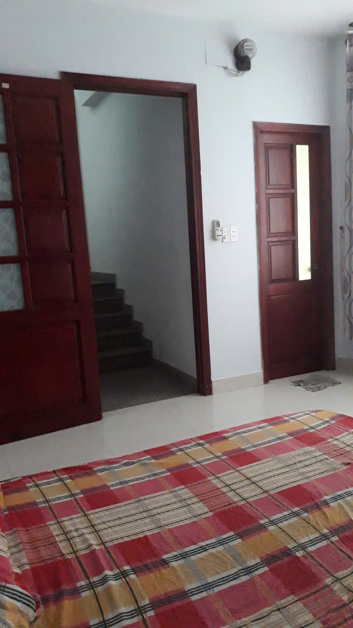 CHO THUÊ PHÒNG TRỌ RỘNG RÃI, THOÁNG MÁT – GẦN CÔNG VIÊN LÀNG HOA GÒ VẤP 16020570