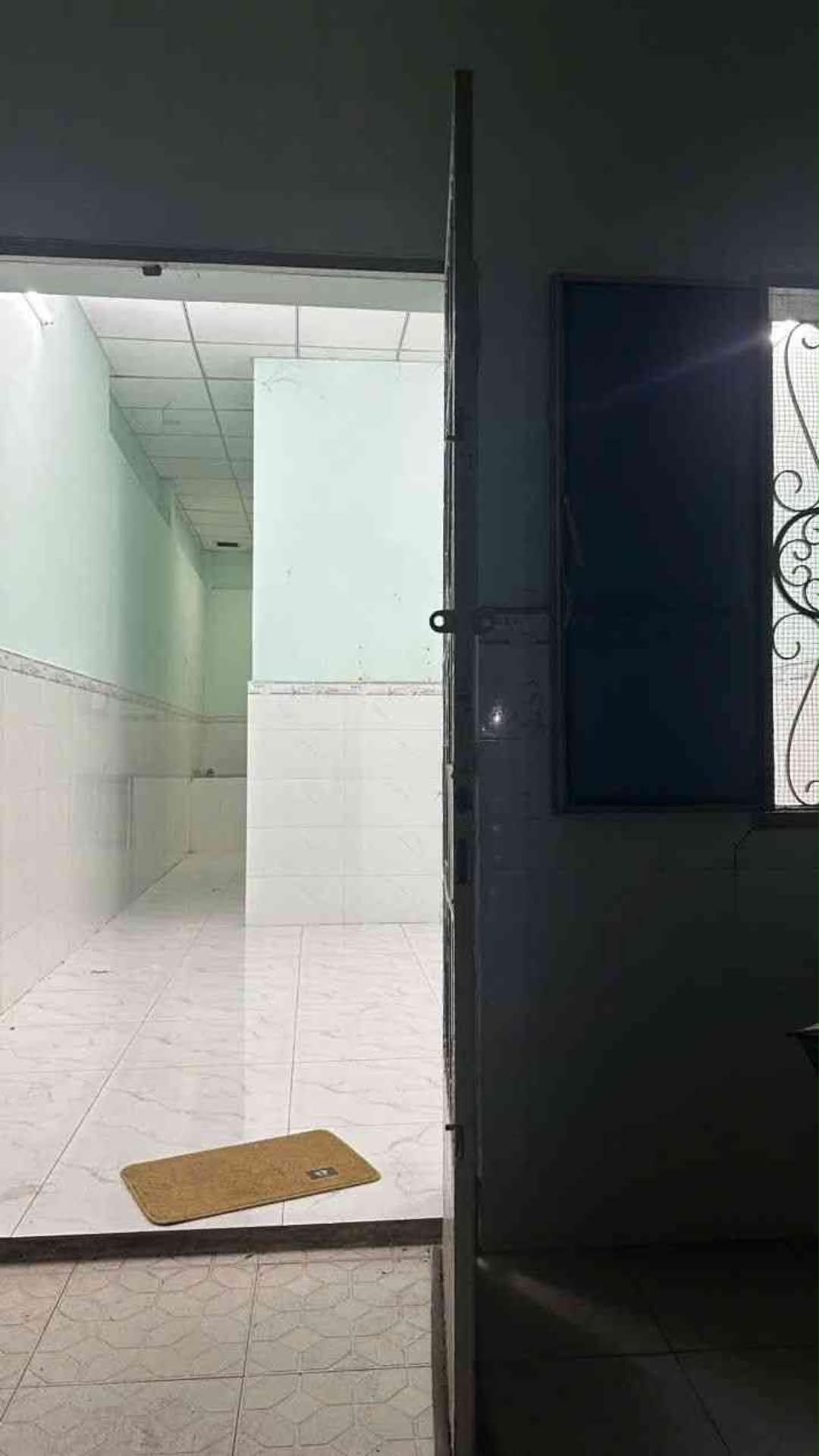 B.á.n nhà sổ hồng riêng, có thể làm 2 phòng ngủ 1 wc, 4x12, 3X tỷ 16020741