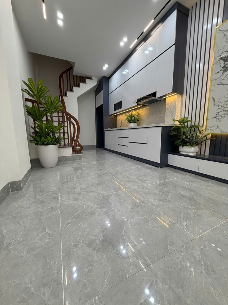 Bán nhà Sài Đồng,Long Biên 5 tầng,30m gần oto nhỉnh 6 tỷ  16020748