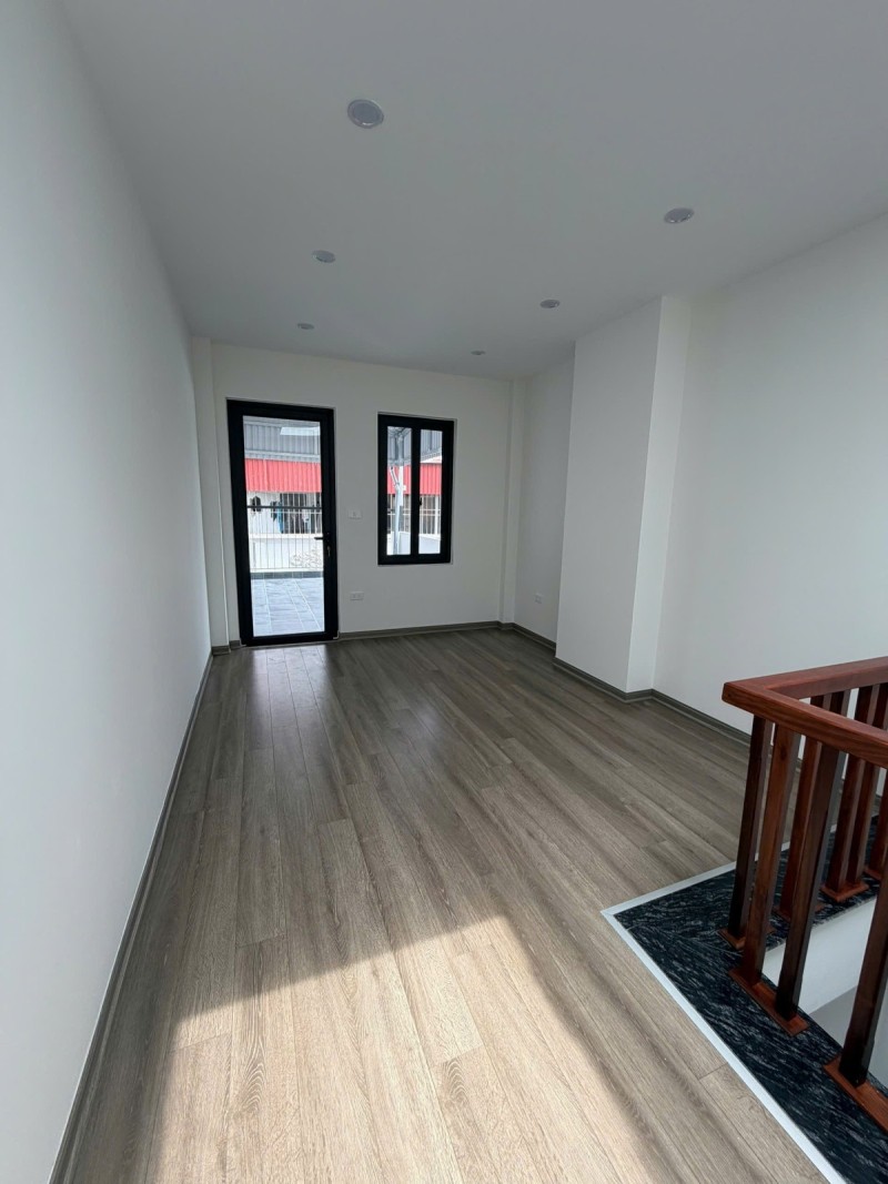 Bán nhà Sài Đồng,Long Biên 5 tầng,30m gần oto nhỉnh 6 tỷ  16020748