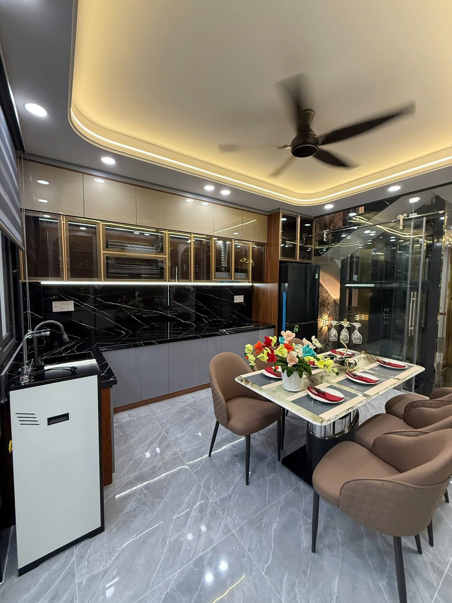 Bán nhà 92m2 đường 6m Tô Ký giá  chỉ nhỉnh 4 tỷ 16020754