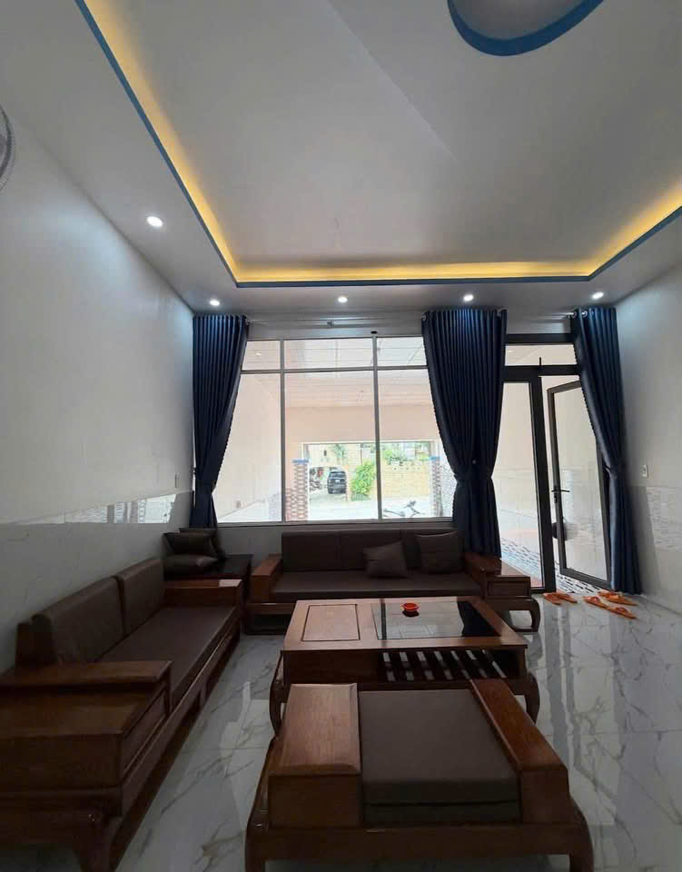 Cho thuê nhà nguyên căn 4 phòng ngủ full nội thất có sân đậu ô tô giá 8 triệu đường Đăng Gia Lạc 16020794