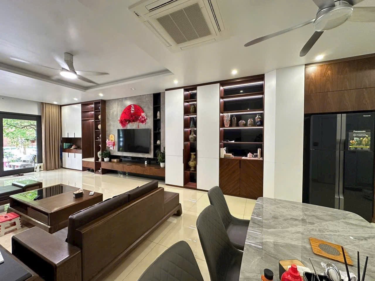 Bán nhà 4 tầng mặt đường đôi 22m Ecopark, ph Hải Tân, TP HD, 95m2, mt 5m, full nội thất 16020841