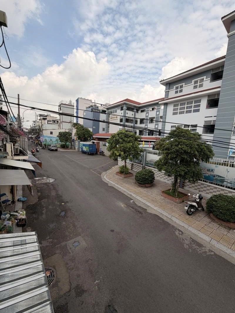 Bán nhà MT Nguyễn Đình Chiểu - giao Phan Xích Long, 5x10,5m 2 Tầng, HĐT 24tr, 11,9 Tỷ. 16020990