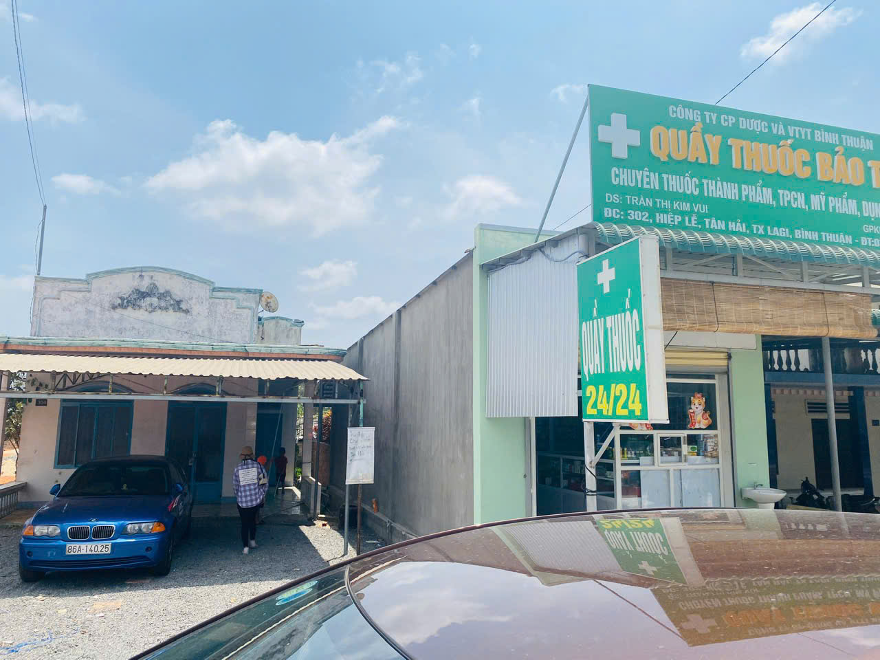 Bán nhà mặt tiền đường Lê Thánh Tôn 3 tỷ 5 còn thương lượng , có thể kinh doanh hoặc cho thuê 16021030
