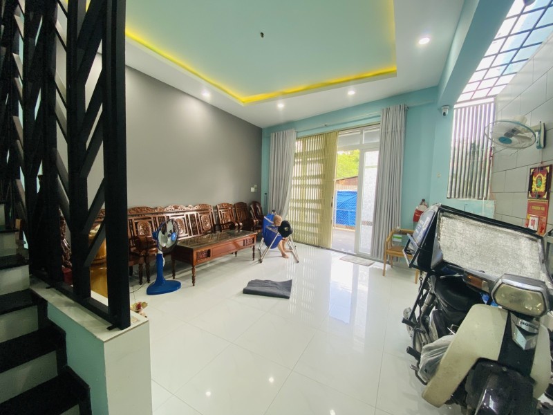 Bán nhà đẹp 3 tầng, 63m2 đường Số 23, Bình Trưng Tây, Q2, TP HCM, sổ hồng riêng. Giá 7.48 tỷ. 16021095