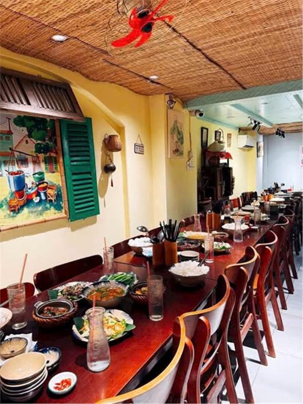 Bán Nhà Mặt Tiền KHu Trung Sơn , Giáp Quận 7 , Hầm Xe Thang Máy , Có Dòng Tiền Sẵng 16021115