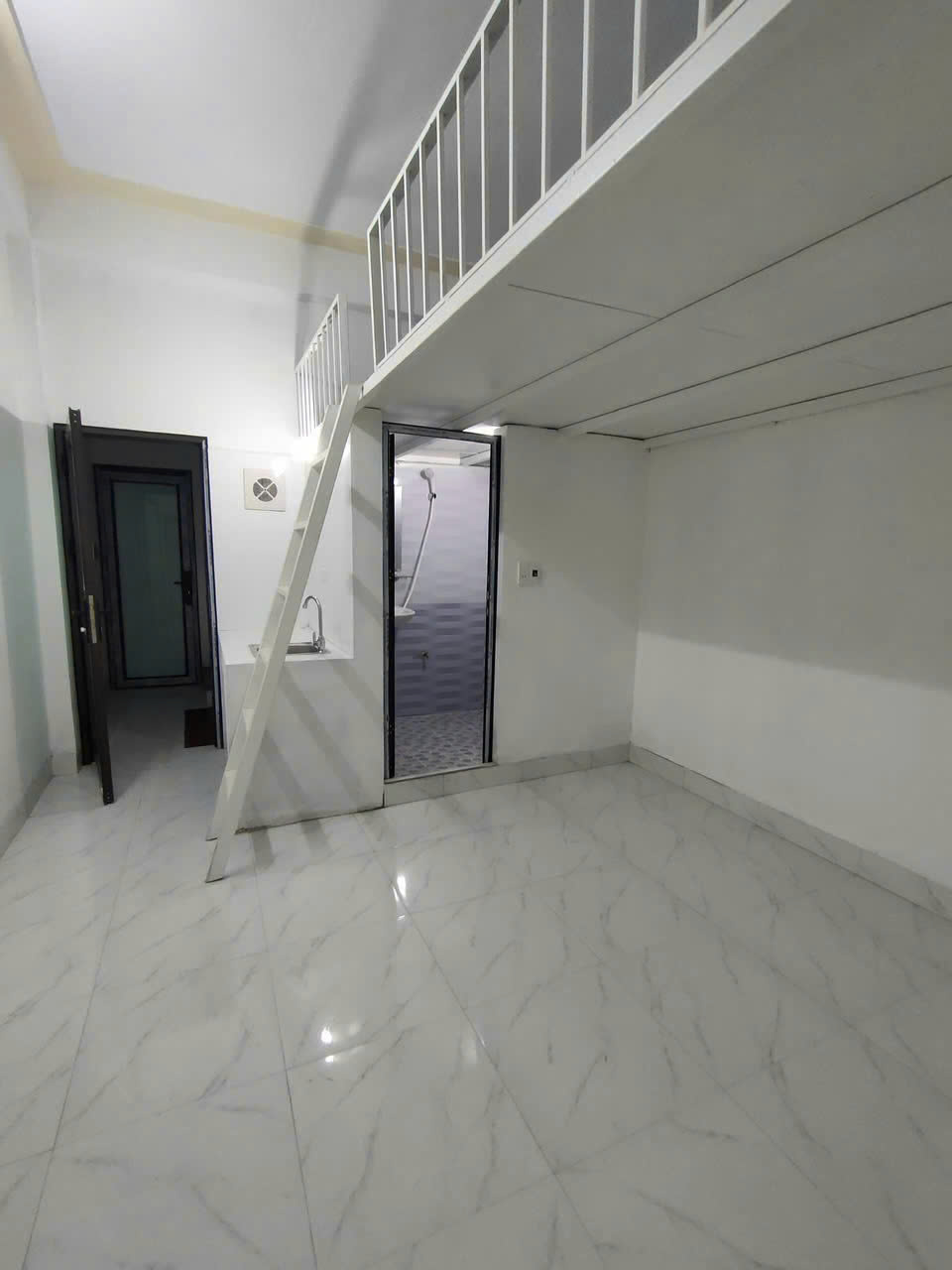 CHO THUÊ PHÒNG KHÉP KÍN 30M2 TẠI KIM GIANG, ĐẠI KIM, HOÀNG MAI, HÀ NỘI 16021142