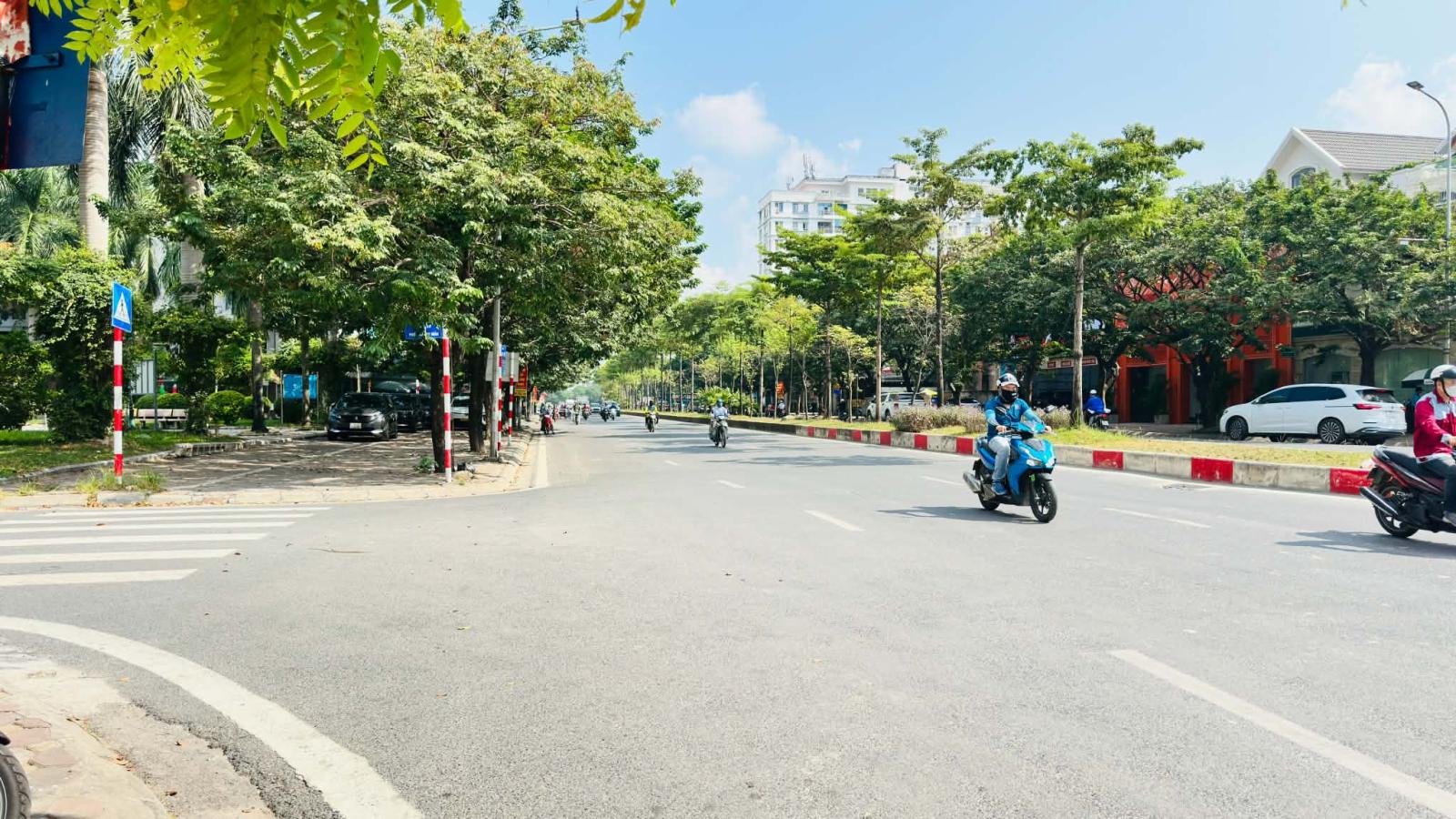 bán nhà Việt Hưng, 5 tầng, thang máy, MT 6m, vỉa hè, ôtô tránh, hàng xóm Vinhomes Riverside 16021165