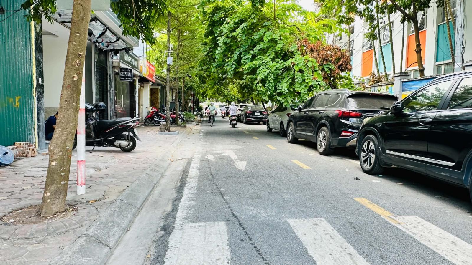bán nhà Việt Hưng, 5 tầng, thang máy, MT 6m, vỉa hè, ôtô tránh, hàng xóm Vinhomes Riverside 16021165