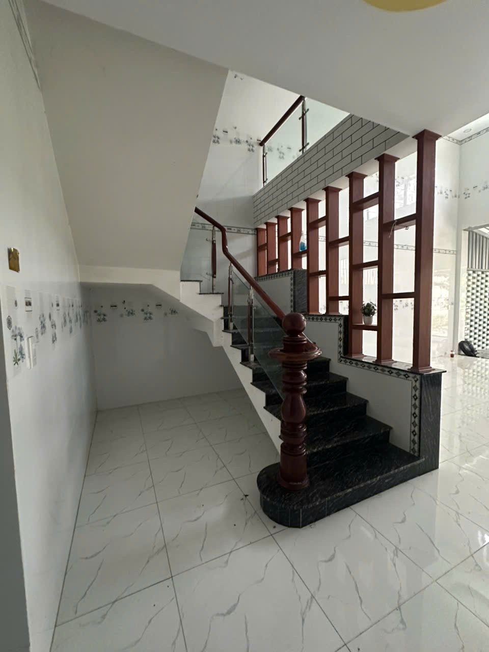 NHÀ CHÍNH CHỦ - GIÁ TỐT CHÍNH CHỦ BÁN NHANH CĂN NHÀ Vị trí gần trung tâm Bến Lức  Long An 16021259